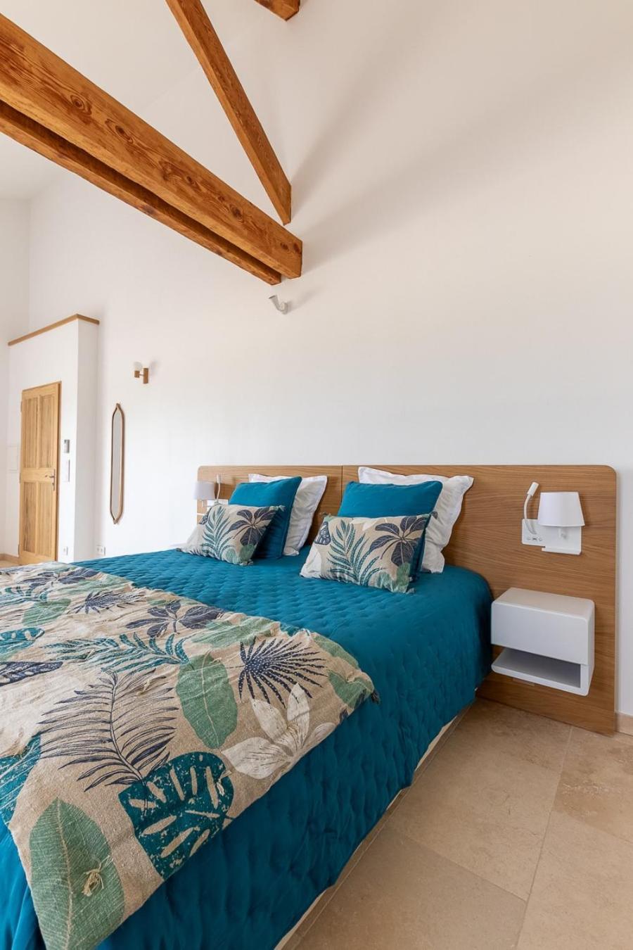 Bed and Breakfast Mas Des Tourterelles Jonquieres  Esterno foto